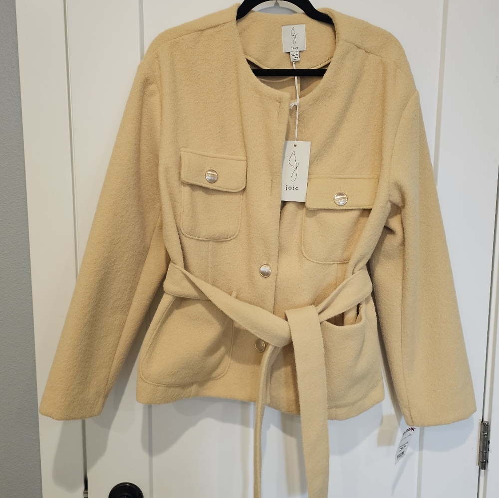 Yellow sweater lady jacket